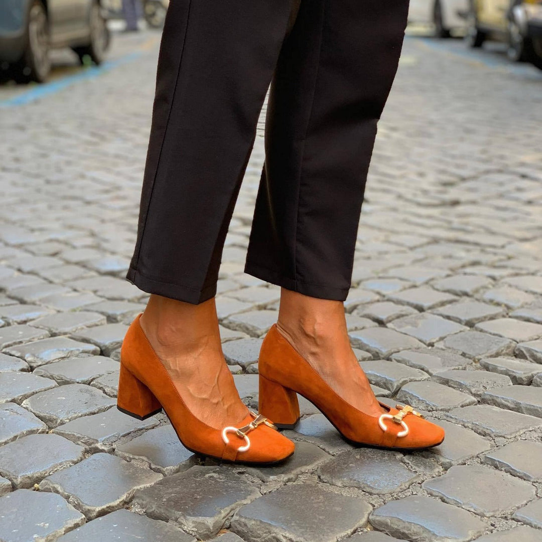 Brinley™ | Gold Accent Pumps