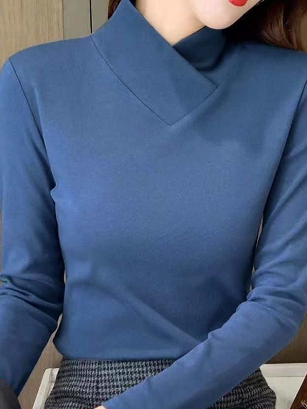 STAZIA | Elegant Turtleneck